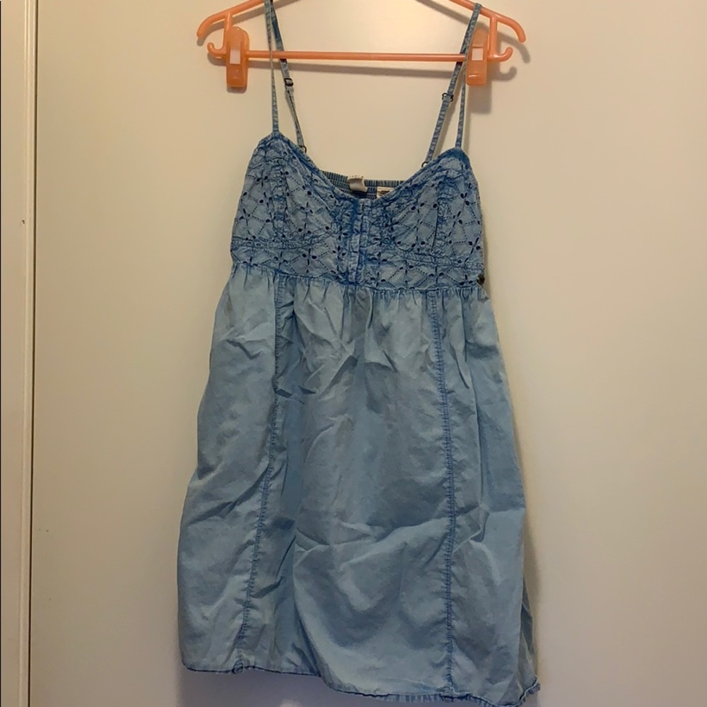 ROXY dress with cute eyelet details.